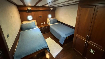 Athena 25