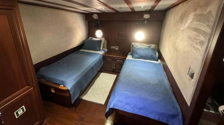 Athena 26