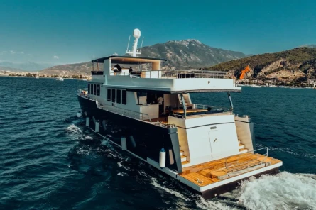 Beluga 1 trawler