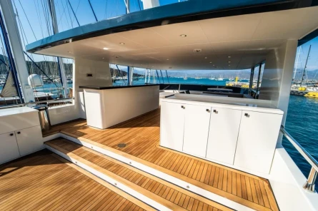 Beluga 1 trawler 9