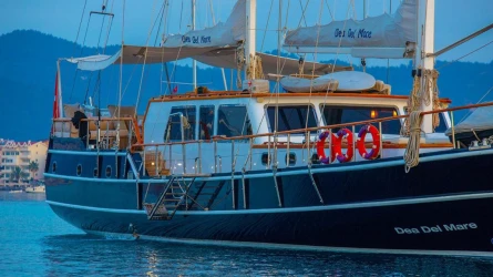 Dea Del Mare 15