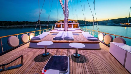 Dea Del Mare 24