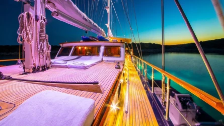 Dea Del Mare 25