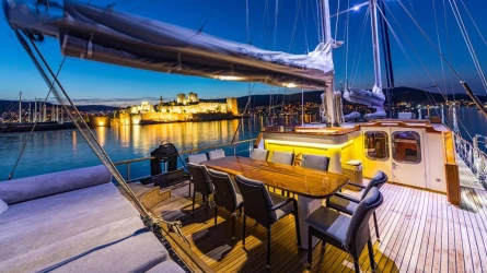 Dea Del Mare 34