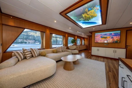 Lila  trawler 16