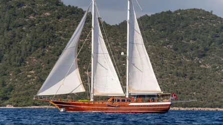 L'Orient 16