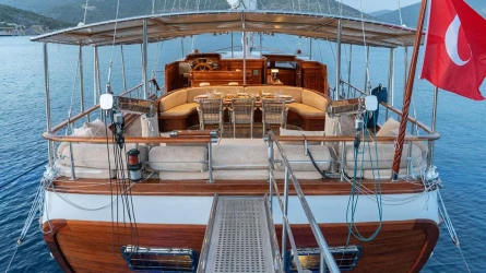 L'Orient 26