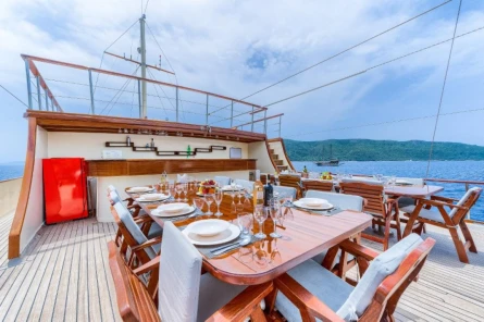 Love Boat 25