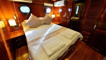 Lycian Queen 13