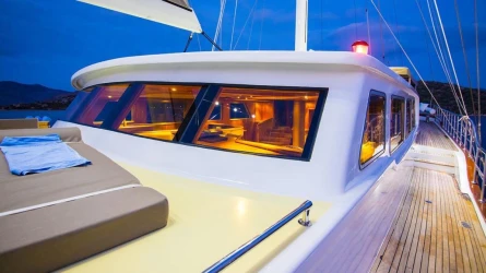 Nevra Queen 24