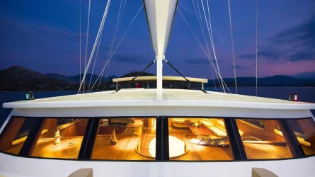Nevra Queen 27