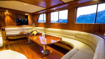 Nevra Queen 39