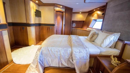 Nevra Queen 42