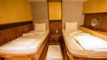 Nevra Queen 52
