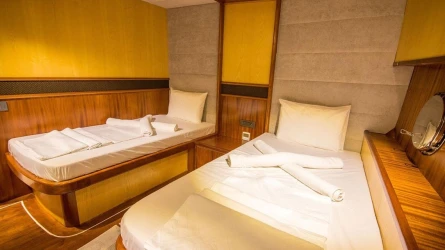 Nevra Queen 53