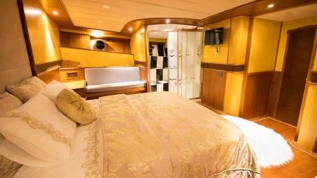 Nevra Queen 59