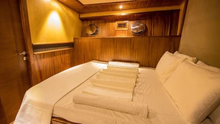 Nevra Queen 63