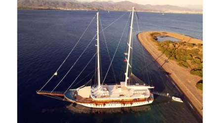 Queen Atlantis 7