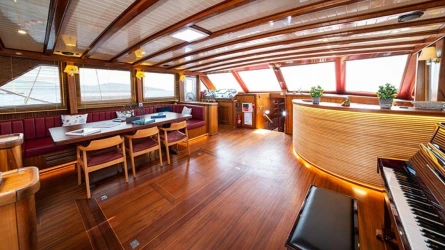 Queen Of Datça 21