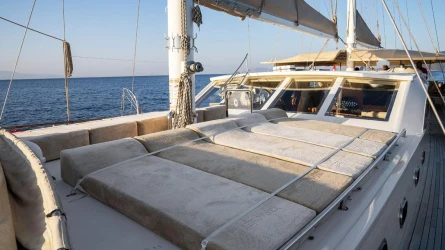 Queen Of Sea 20
