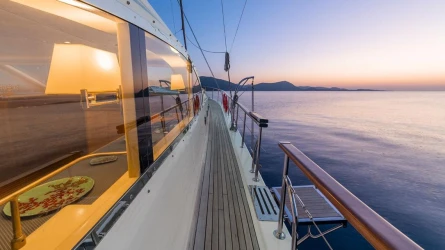 Queen Of Sea 25