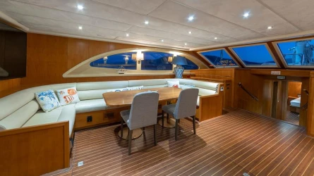 Queen Of Sea 31
