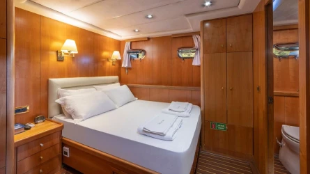 Queen Of Sea 41