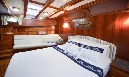 Ros Mare 28