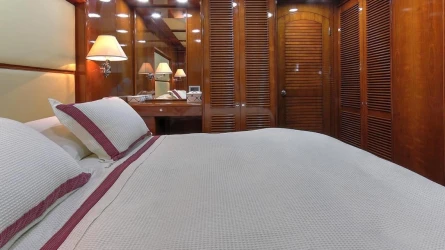 Sea Dream 30