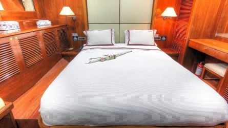 Sea Dream 31