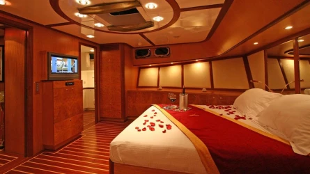 Serenity 86 28