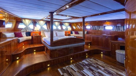 Silver Moon 34