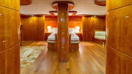 Silver Moon 38
