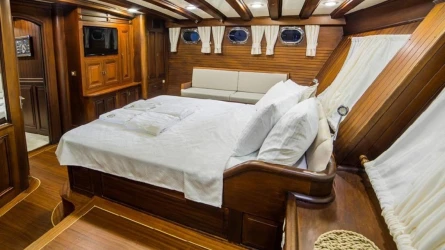 Wicked Felina 20