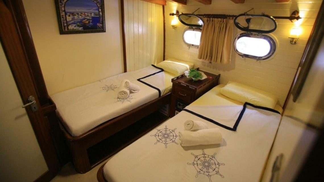 Aegean Clipper