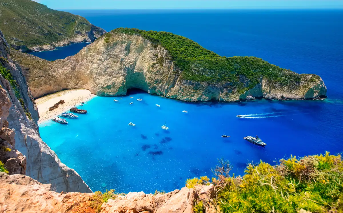 Zakynthos: Sea Turtles and Shipwrecks