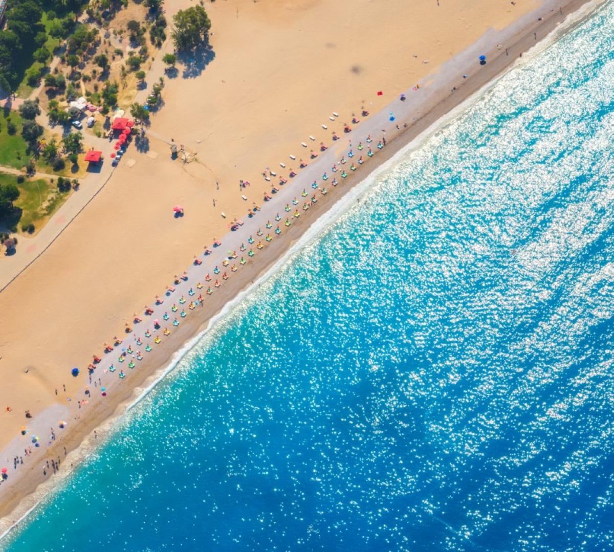 A panoramic view of a beautiful beach in Turkey