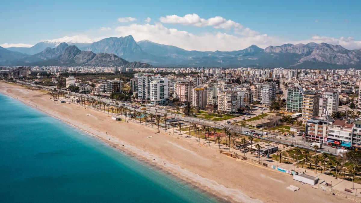 Konyaaltı Beach